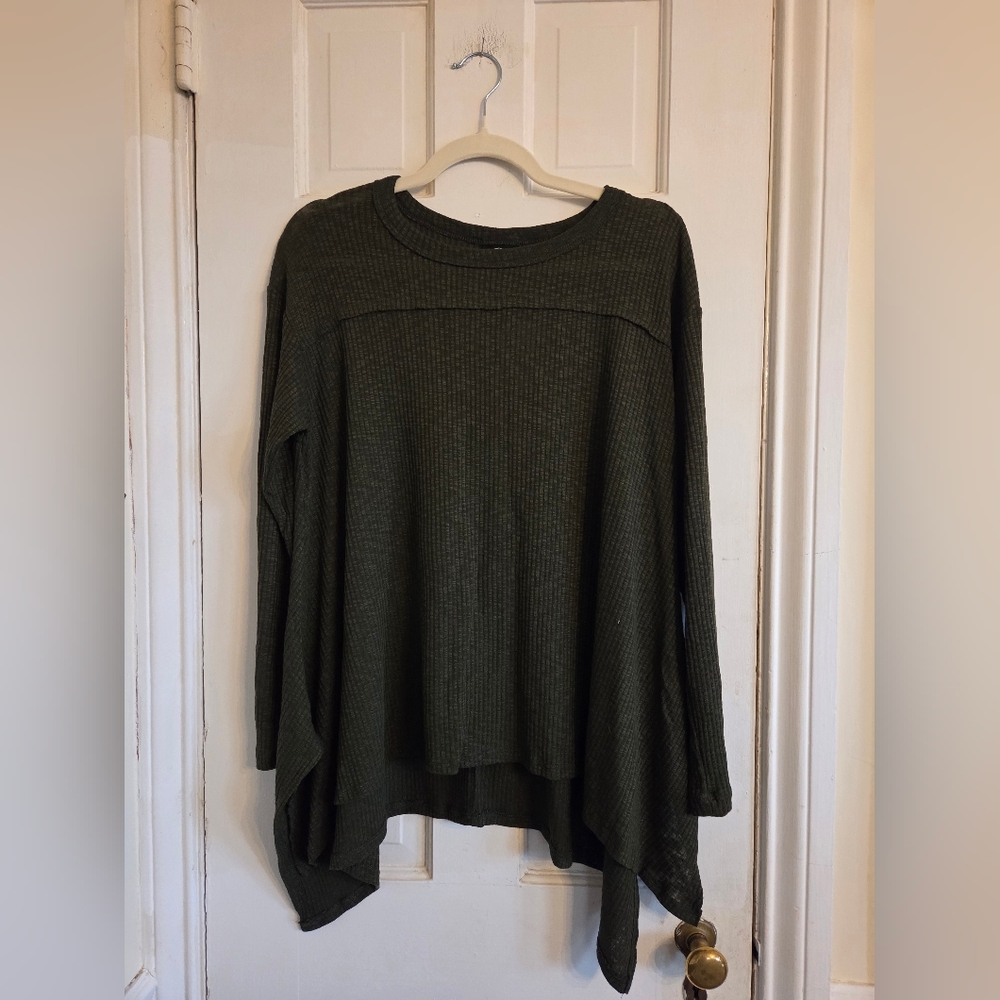 Bobeau Olive Long Sleeve Top